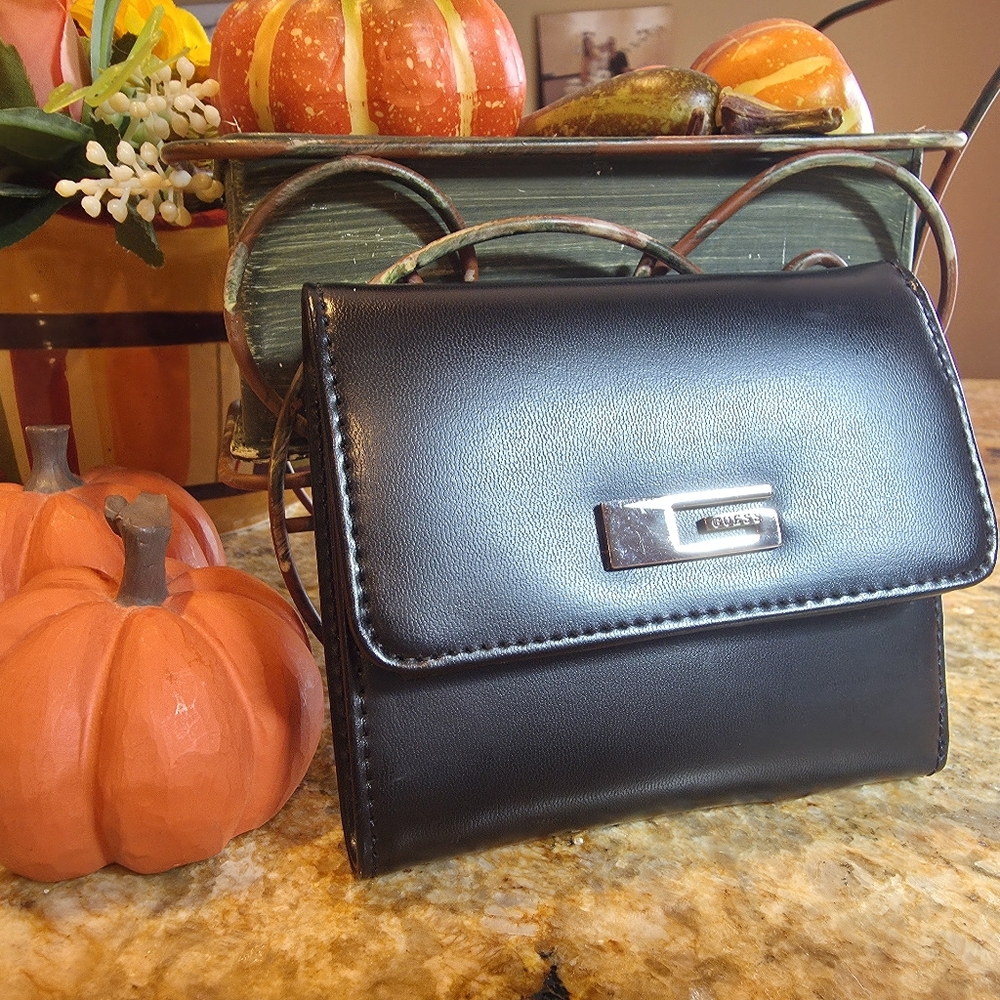 Charming Black Leather Guess Wallet